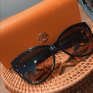 ❌Sold❌Tory Burch Sunglasses